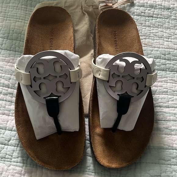 🤍💜 Tory Burch Miller Cloud Sandals 🖤🤍 - Picture 10 of 13